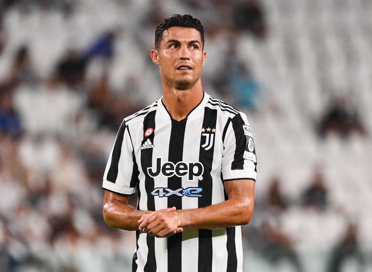 Cristiano Ronaldo con la maglia della Juventus - fonte Lapresse - mondosportivo.it