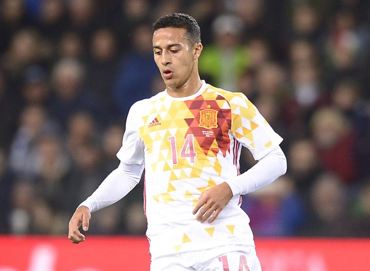 Thiago Alcantara con la maglia della nazionale spagnola - fonte Lapresse - mondosportivo.it