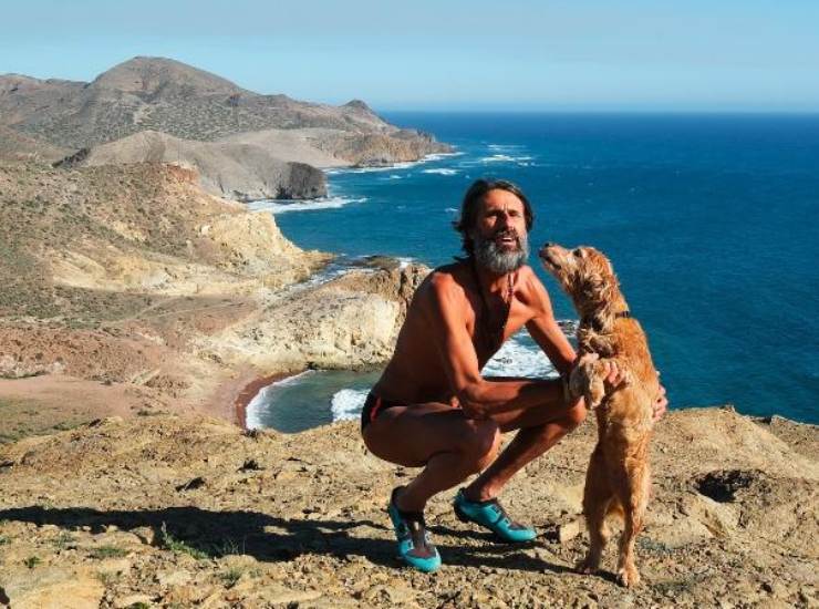 Federico Cossato con il suo cane - fonte Facebook - mondosportivo.it